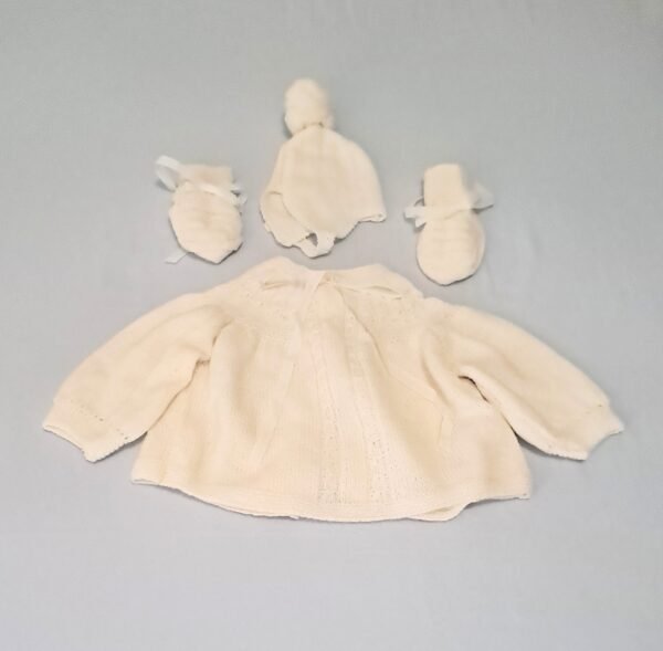 Vestitino bianco lana con babucce e cappellino